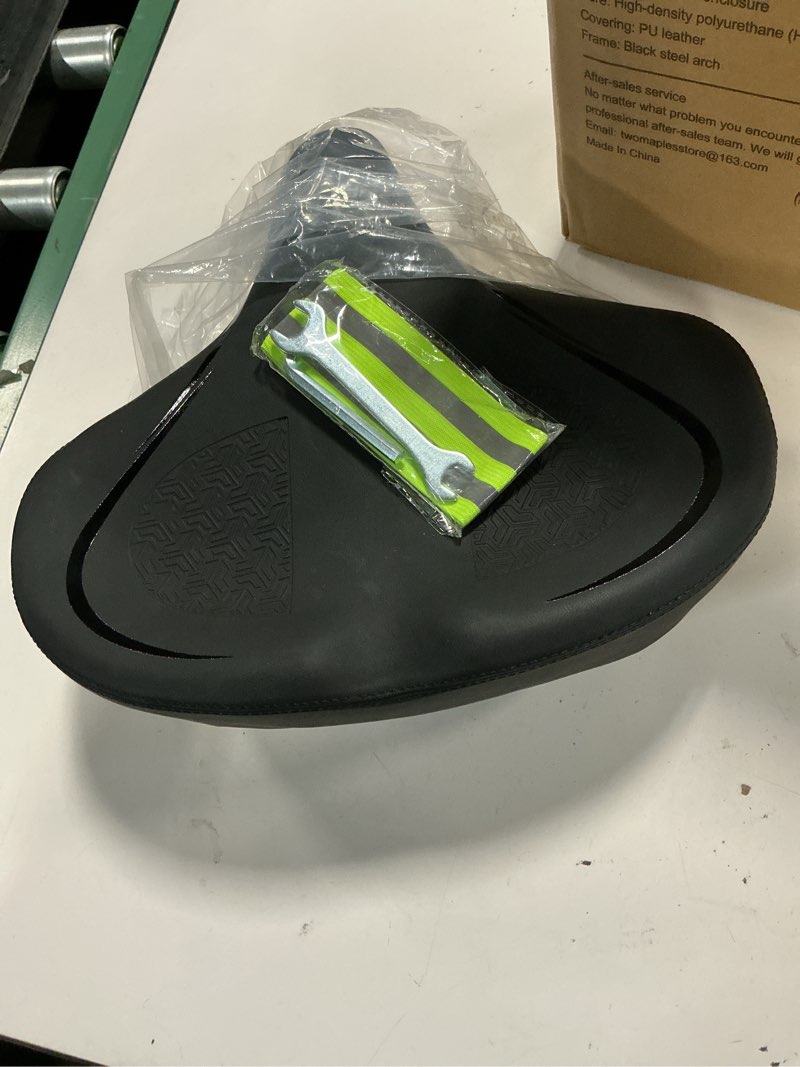 Condition photo showing Good Condition for bicycle seat, bike seat for women men extra comfort wide, oversized comfortable seats saddle for peloton bikes, fit for exercise bikes, electric bikes, mountain bikes, cruiser bikes