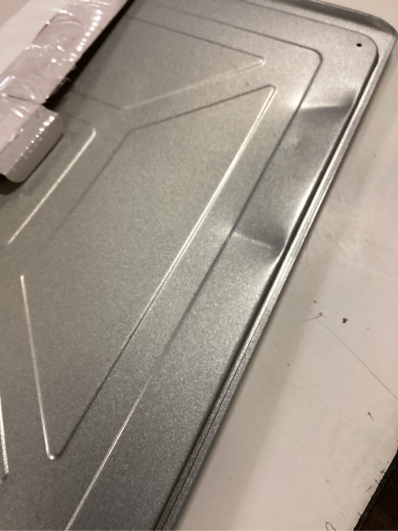 Condition photo showing Good Condition for hongbake 2 pieces large flat cookie sheet no edges, nonstick insulated baking pan, commercial oven trays for cooking, 16" x 14", grey large (16" x 14") light grey