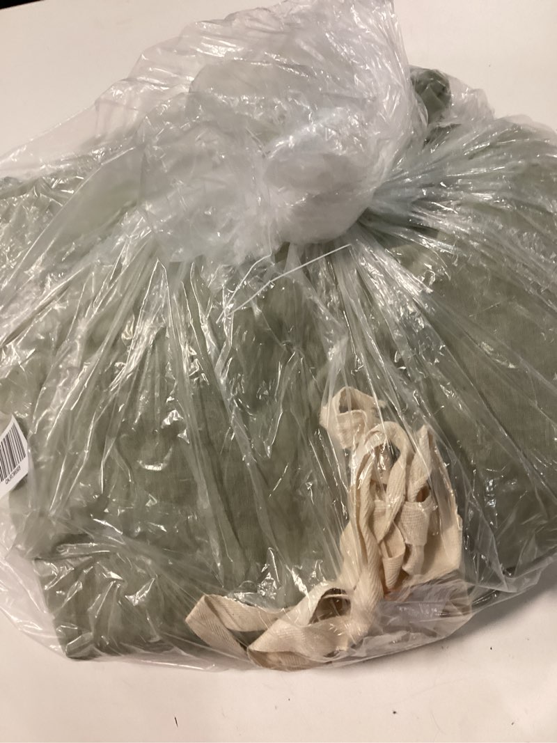 Condition photo showing New/Like New for european linen duvet cover, king/cal king, willowleaf