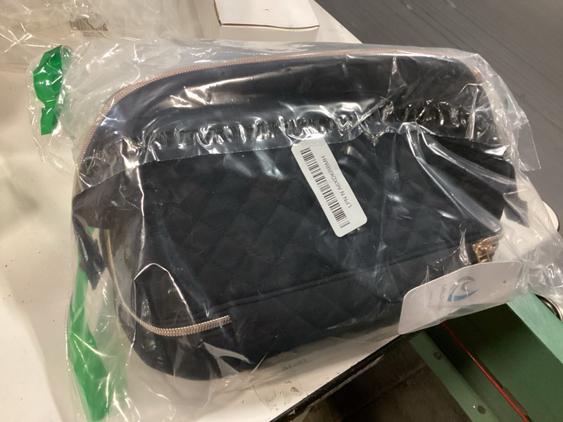 Condition photo showing Good Condition for Double-Layer Wearable Breast Pump Bag for Elvie and Medela Pumps - Insulated Pockets and Waterproof Mat Included - Stylish Carrying Case for Moms on the Go (Black)