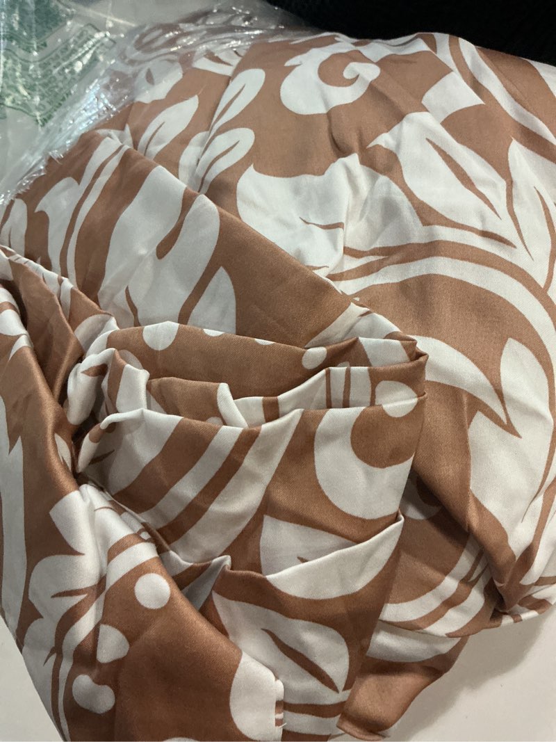Condition photo showing New/Like New for jsd burnt orange paisley cotton queen sheet set, 300 thread count printed sateen sheets, soft breathable cooling bed sheets deep pocket