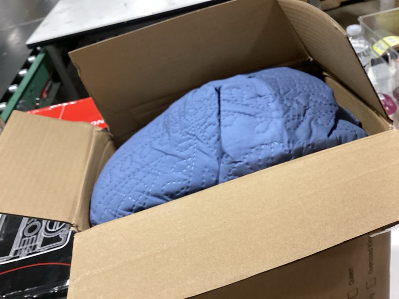 Condition photo showing Good Condition for love's cabin king size quilt set blue bedspreads - soft bed summer lightweight bedspread comforter - modern style coin pattern coverlet for all season - 3 pieces (1 quilt, 2 pillow shams) king (106"x96") coin pattern bluish grey