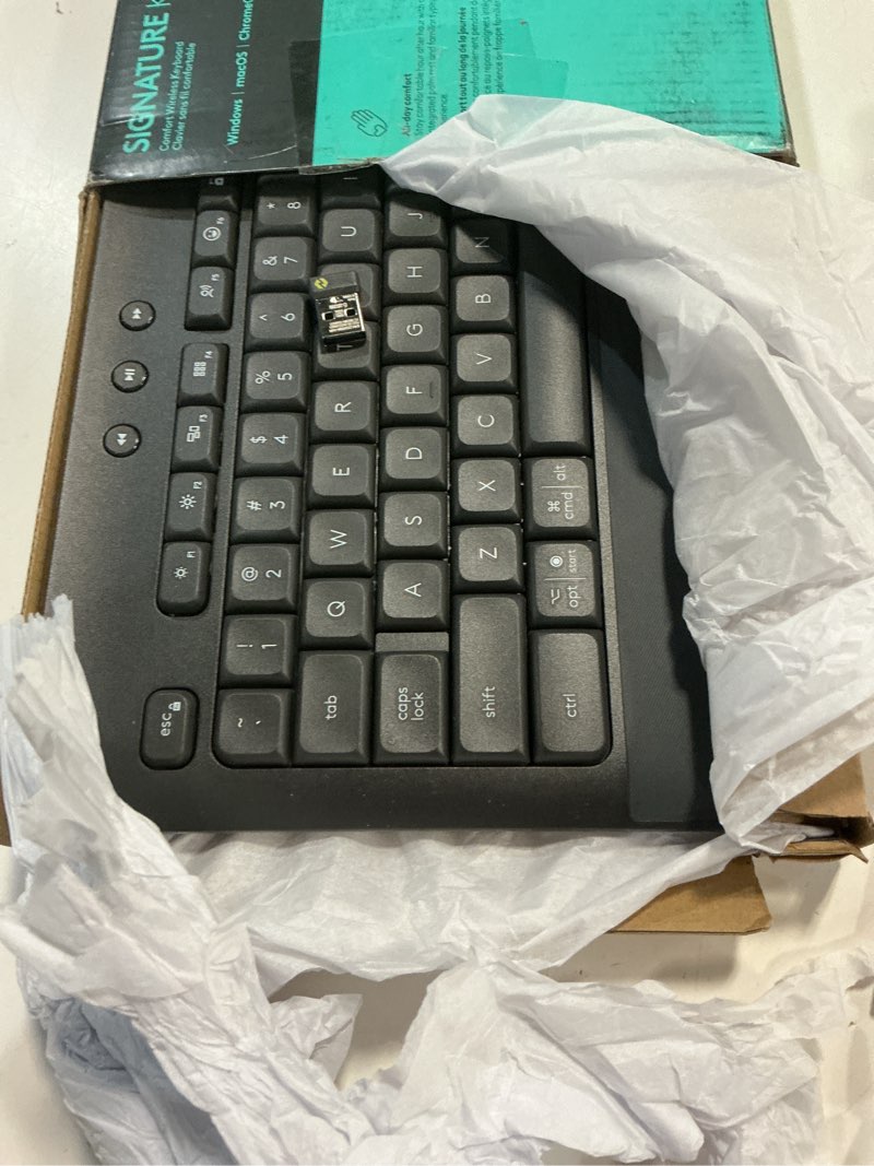Condition photo showing Good Condition for Logitech Signature K650 Comfort Full-Size Wireless Keyboard with Wrist Rest, BLE Bluetooth or Logi Bolt USB Receiver, Deep-Cushioned Keys, Numpad, Compatible with Most OS/PC/Window/Mac - Graphite Keyboard Graphite
