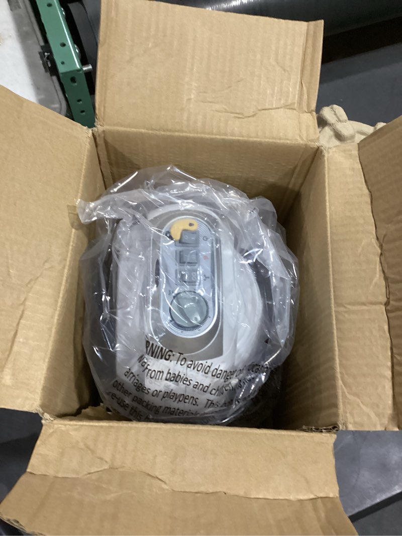 Condition photo showing Good Condition for vornadobaby tempa nursery space heater, electric space heater for baby with locking controls, tipover protection, safety shutoff, hidden cord storage, adjustable thermostat