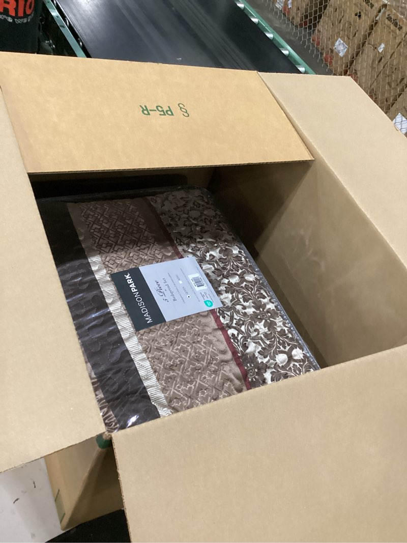 Condition photo showing Good Condition for madison park princeton reversible quilted bedspread set, solid reverse summer breathable, lightweight all season bedding layer, matching shams, bedspread queen(102"x118"), red 5 piece red/brown oversized queen