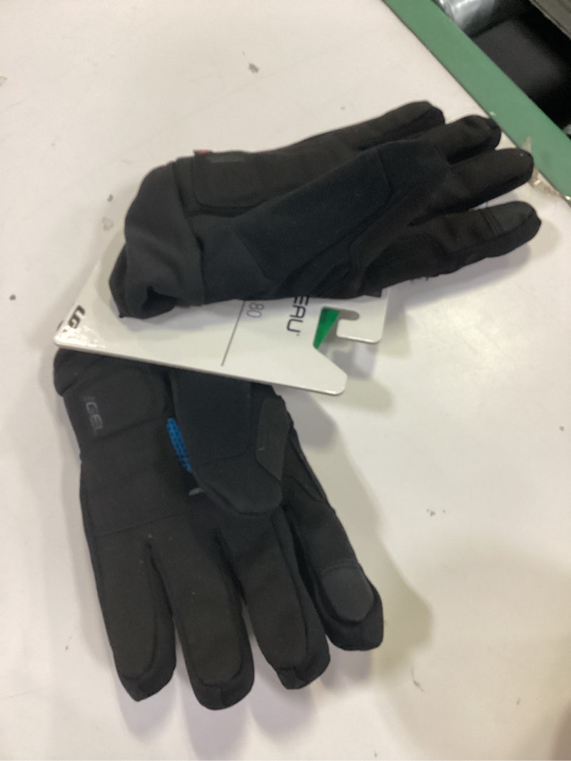 Condition photo showing New/Like New for garneau women's supra-180 gloves