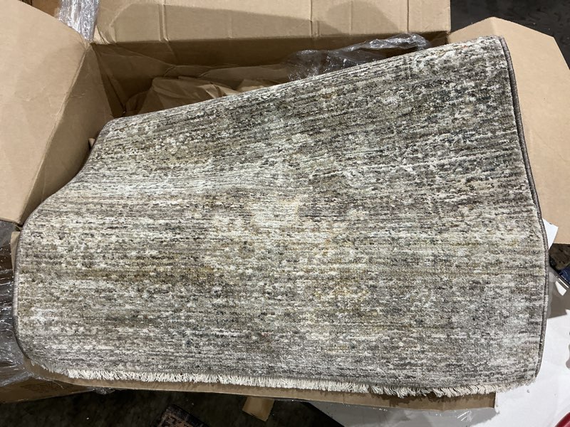 Condition photo showing Good Condition for loloi magnolia home by joanna gaines millie collection mie-05 stone/natural 2'-3" x 3'-10", .25" pile height, accent rug stone / natural 2'3" x 3'10" (rectangular)