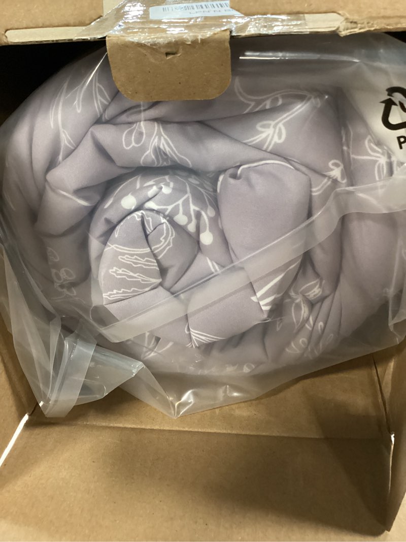 Condition photo showing New/Like New for bedsure twin/twin xl comforter set - lavender comforter, cute floral bedding comforter sets, gifts for woman, 2 pieces, 1 soft reversible botanical flowers comforter and 1 pillow sham twin/twin xl 06 - lavender