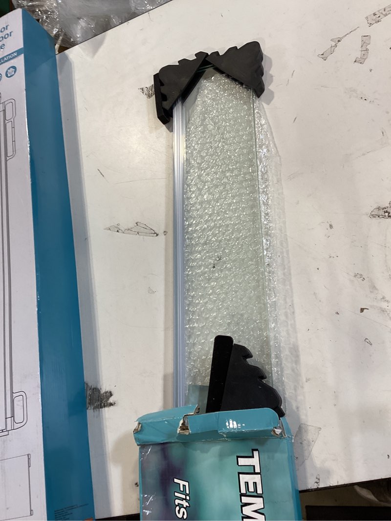 Condition photo showing Good Condition for 29.21x11.69 x0.16in clear tempered glass canopy,aquarium fish tank hoods fits for most 20long/29 gallon fish tanks (aqueon, marine land & perfecto) 1pcs-29.21x11.69in