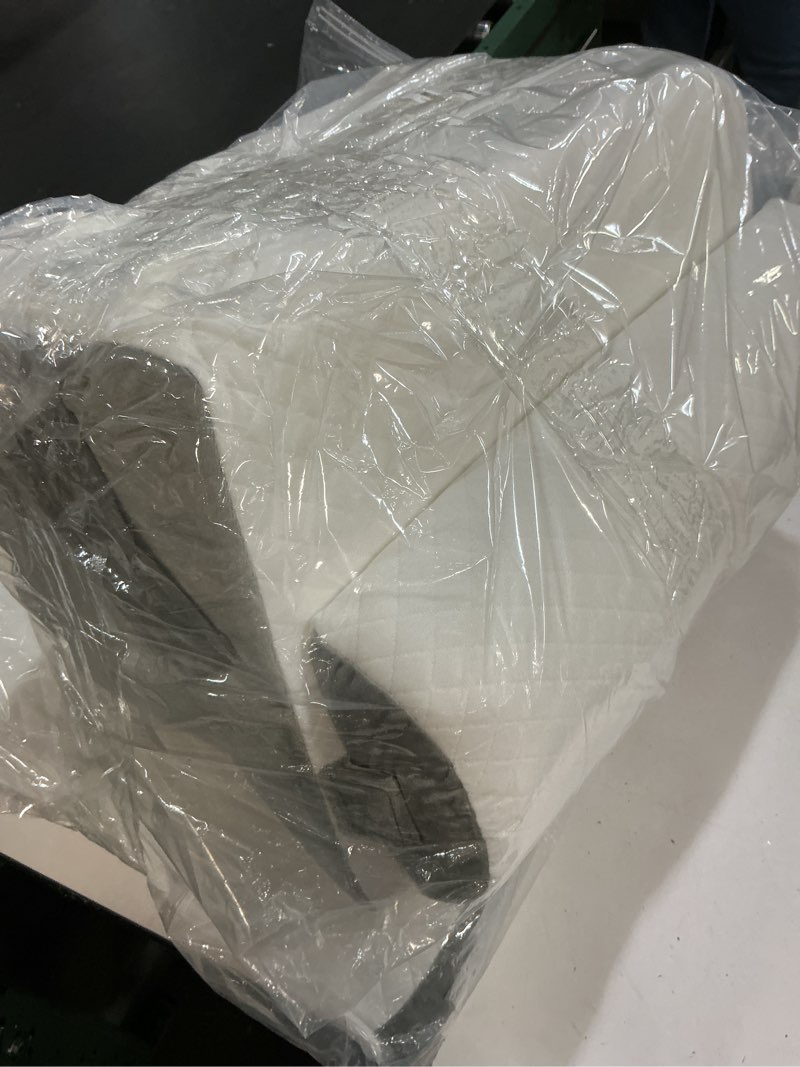 Condition photo showing Good Condition for Yojoker 4PCS Orthopedic Bed Wedge Pillow Set for Sleeping, Post Surgery Foam Pillow for Body, Back and Leg Pain Relief, Triangle Adjustable Support Pillow - Acid Reflux, Anti Snoring & GERD Sleeping White 4PCS