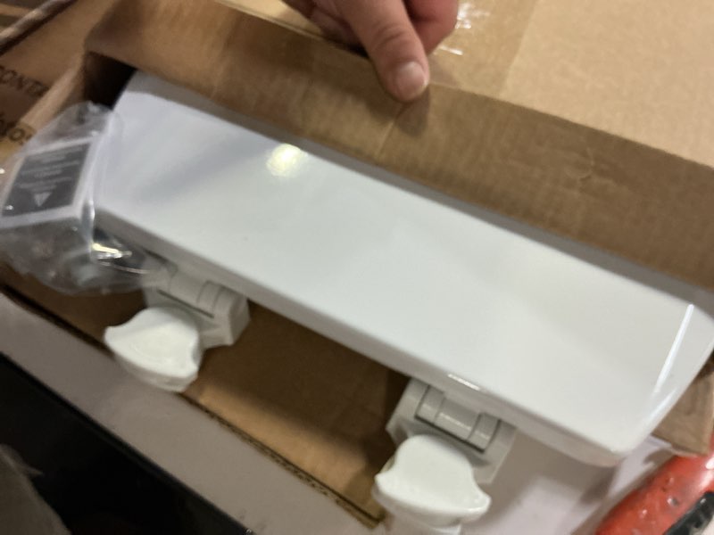 Condition photo showing Good Condition for bemis 1500ec 390 lift-off wood elongated toilet seat, cotton white (pack of 1)