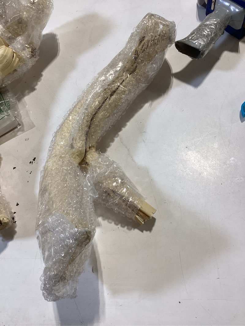 Condition photo showing Good Condition for awxzom large reptile branch, 15-17inch length, carefully selected and polished for reptile climbing branch,each one is unique