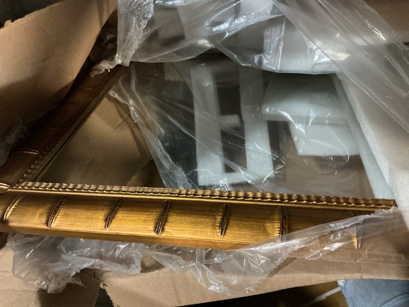 Condition photo showing Good Condition for (Similar)19th Century French Gold Gilt Louis Philippe Mirror with Floral Pattern