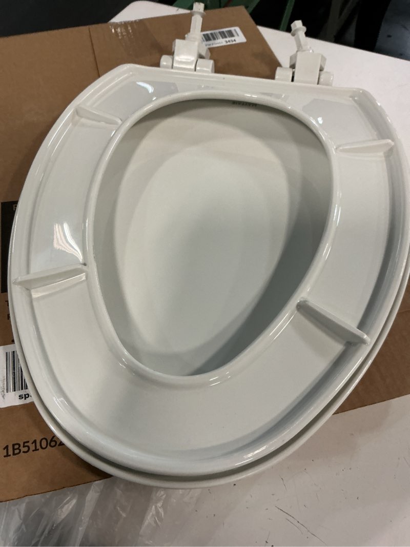 Condition photo showing Good Condition for Mayfair Caswell Modern Slow Close Toilet Seat, Durable Plastic, Elongated, White Elongated 1 Seat