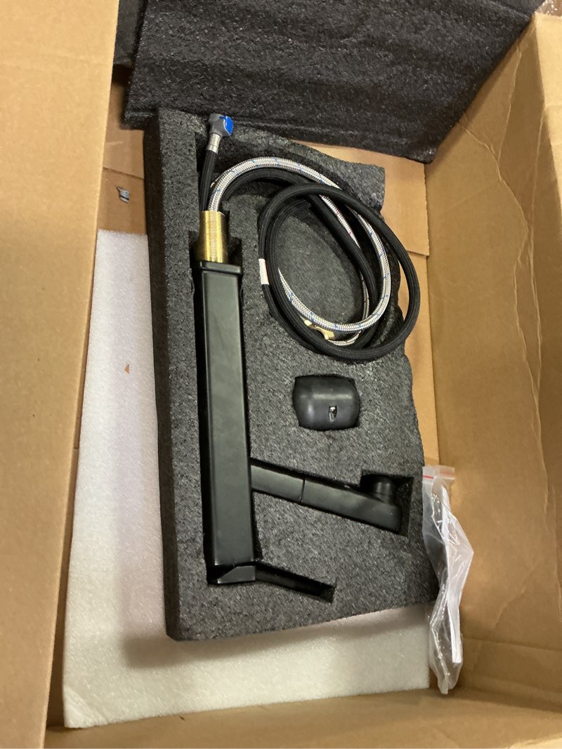 Condition photo showing Good Condition for HANLIAN Single Hole Pull Out Faucet for Bathroom Sink, Black Sink Faucet Bathroom, One Handle Modern Restroom Tap with Pull Down Sprayer, 3 Modes Washroom Pull Out Tap with Rotating Spout