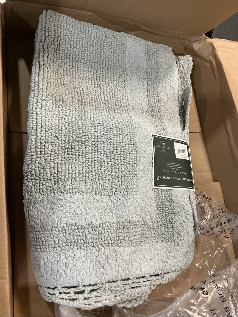 Condition photo showing Good Condition for laura ashley absorbent bath mat reversible crochet soft and plush bathroom mat 100% cotton 24x40 bath rug, light grey light gray 2' x 3'4" (rectangular)