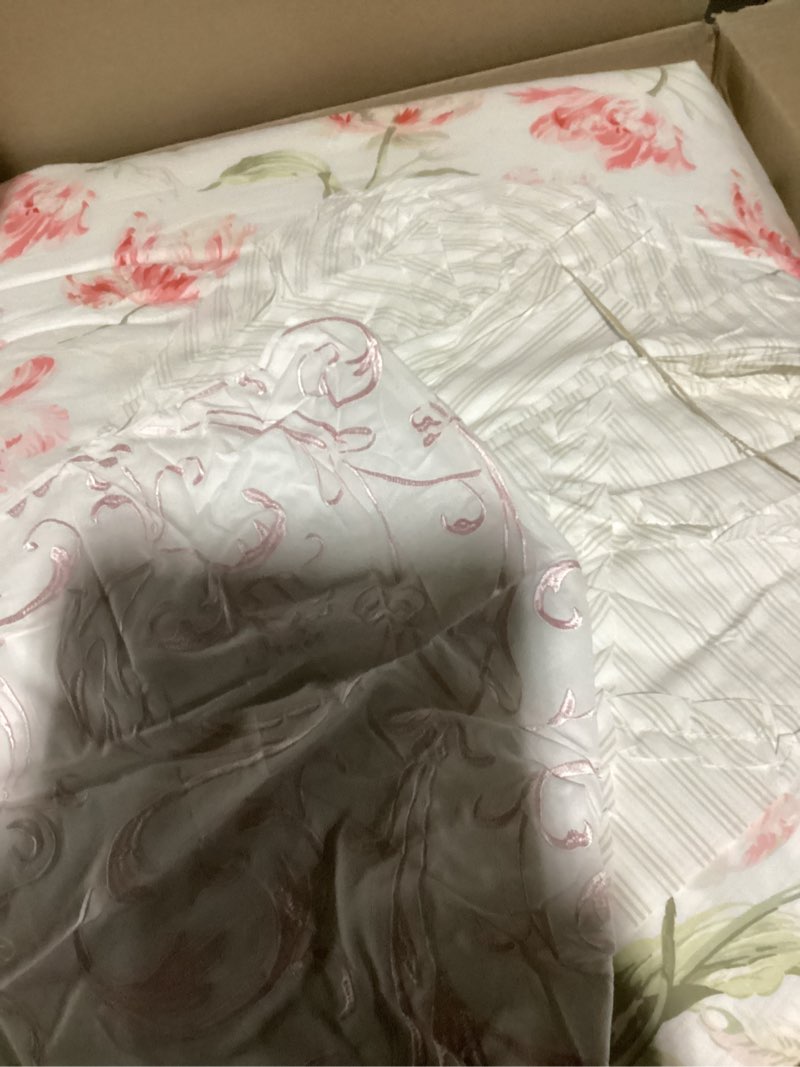 Condition photo showing New/Like New for Laura Ashley - King Comforter Set, Soft Bedding with Matching Shams, Includes Bonus Breakfast Pillow & Square Pillow Cover, Floral Printed (Gosford Pink, King) Gosford Pink King