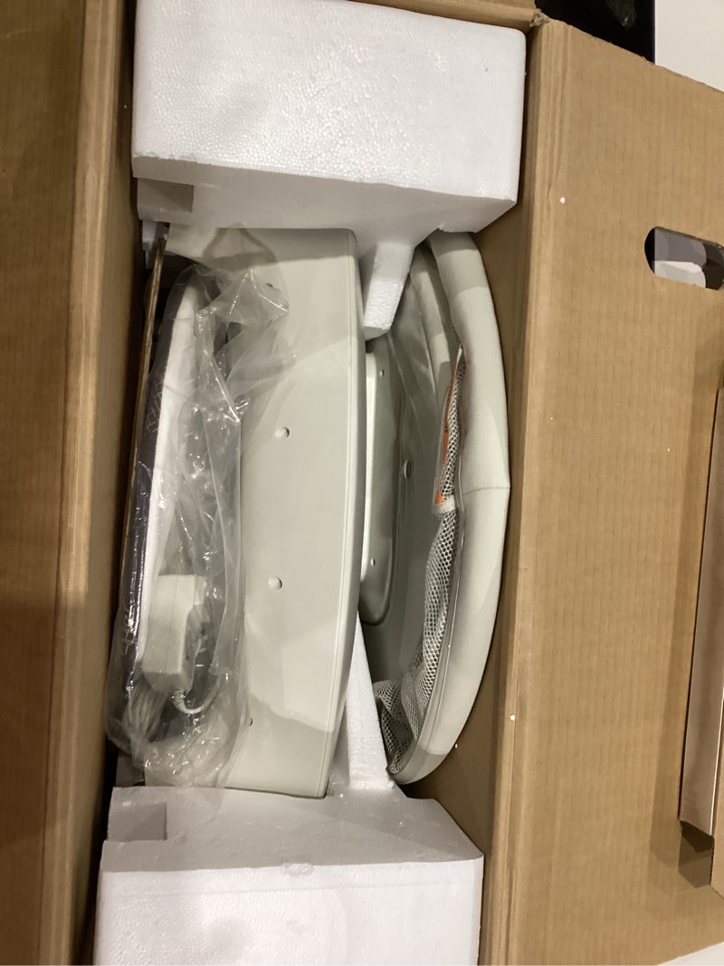 Condition photo showing Good Condition for 4moms mamaroo sleep bassinet, supports baby's sleep with adjustable features - 5 motions, 5 speeds, 4 soothing sounds and 2 heights