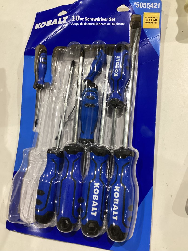 Condition photo showing Good Condition for incomplete kobalt 10 -piece 6-in magnetic screwdriver set