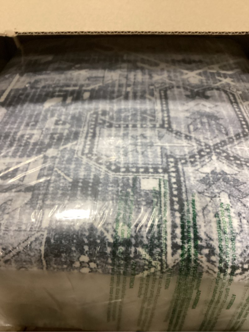 Condition photo showing New/Like New for siiloom 8x10 oriental area rug blue, vintage floral large washable printed rug for living room non-slip ultra soft bedroom rug tribal traditional farmhouse carpet for dining room office home décor blue white 8' x 10' (rectangular)