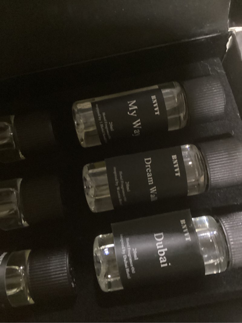 Condition photo showing New/Like New for Hotel Collection Fragrance Oil Set 20 mL / 0.68 fl oz – Luxury Aromatherapy Essential Oils for Diffuser & Home Scenting, Inspired by Iconic 5-Star Hotels – 6 Premium Scents Gift Set