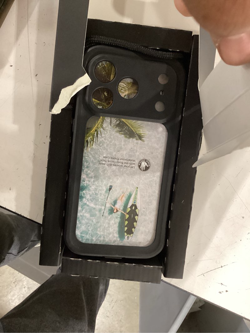Condition photo showing Good Condition for body glove tidal waterproof phone case for iphone 17 pro - black/clear
