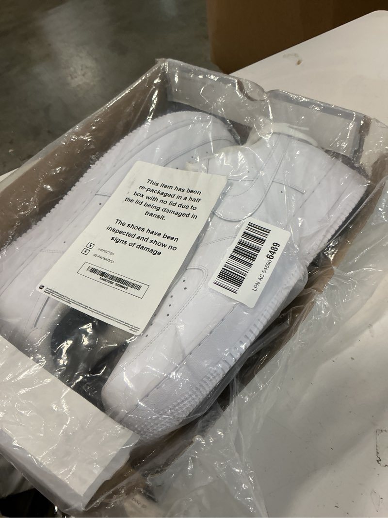 Condition photo showing Good Condition for Nike Men's Air Force 1 '07 Sneaker 16 White