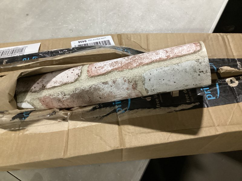 Condition photo showing Good Condition for RoomMates Reclaimed Brick Peel and Stick Wallpaper, RMK12194PL