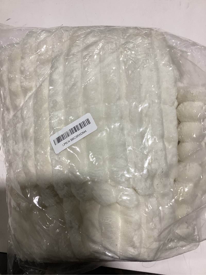 Condition photo showing Good Condition for Sofa Cover Fuzzy Couch Cover for Pet, Couch Covers for Dogs Washable Non-Slip Sofa Slipcover Cushion Protector Pets Friendly Mat Bed Cream 27.6" x 70.9"