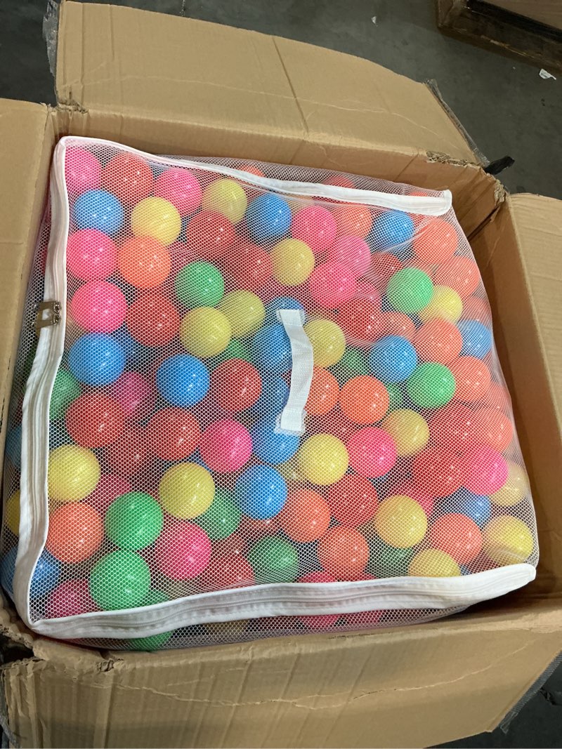 Condition photo showing Good Condition for Amazon Basics BPA Free Crush-Proof Plastic Ball, Pit Balls with Storage Bag, for Toddlers Kids 12+ Months Play, Pack of 1000 Balls, 6 Bright Colors