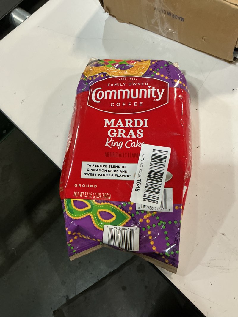 Condition photo showing New/Like New for 32 oz. ground mardi gras king cake coffee