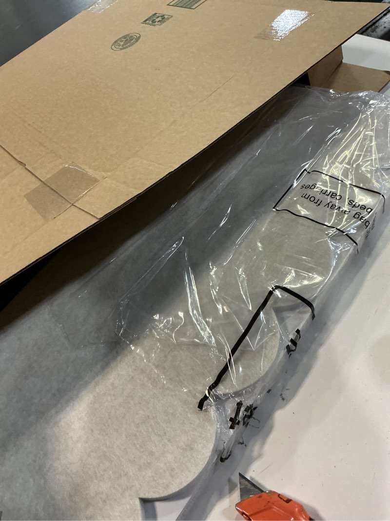 Condition photo showing Good Condition for Scalloped Felt Bulletin Board 36 x 24 Inches Foldable Beige Pin Cork Board Alternative for Wall, 3' x 2' Trifold Picture Vision Self Adhesive Bulletin Decorative Beige 36" x 24"