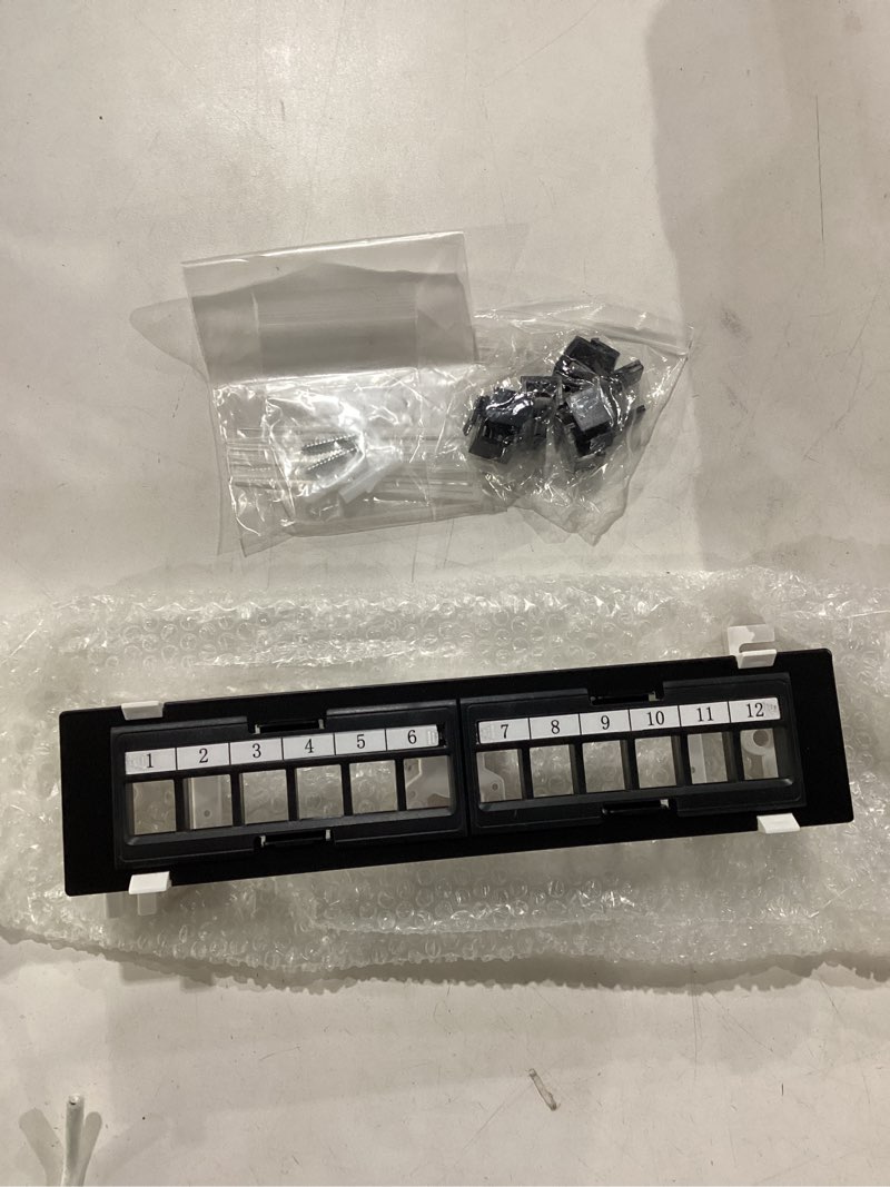 Condition photo showing Good Condition for everest media 12-port keystone patch panel (4-pack) - removable 6-port panels - with 89d wall mount bracket - vertical/horizontal installation - 8 blank keystone jack inserts included 4-pack 12-port