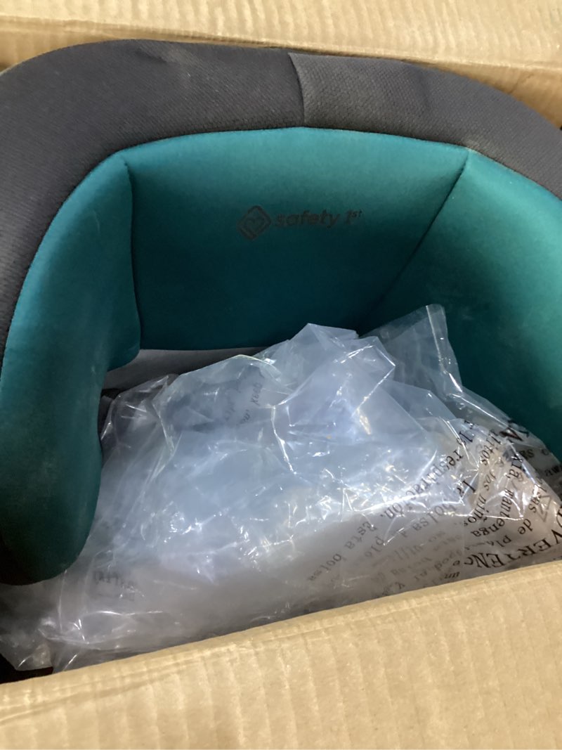 Condition photo showing Good Condition for safety 1st grow and go 2-in-1 belt-positioning booster car seat featuring comfort wings - sea serpent