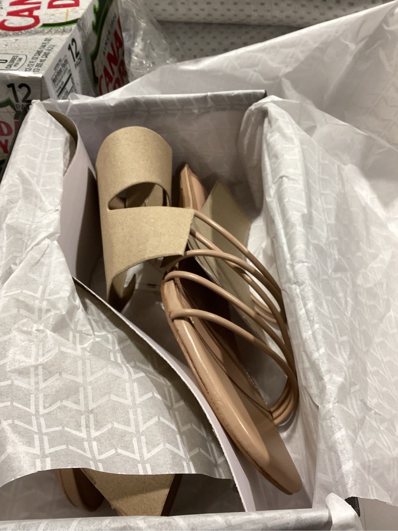 Condition photo showing New/Like New for Marc Fisher LTD womens Banna 10 Light Natural Leather 110