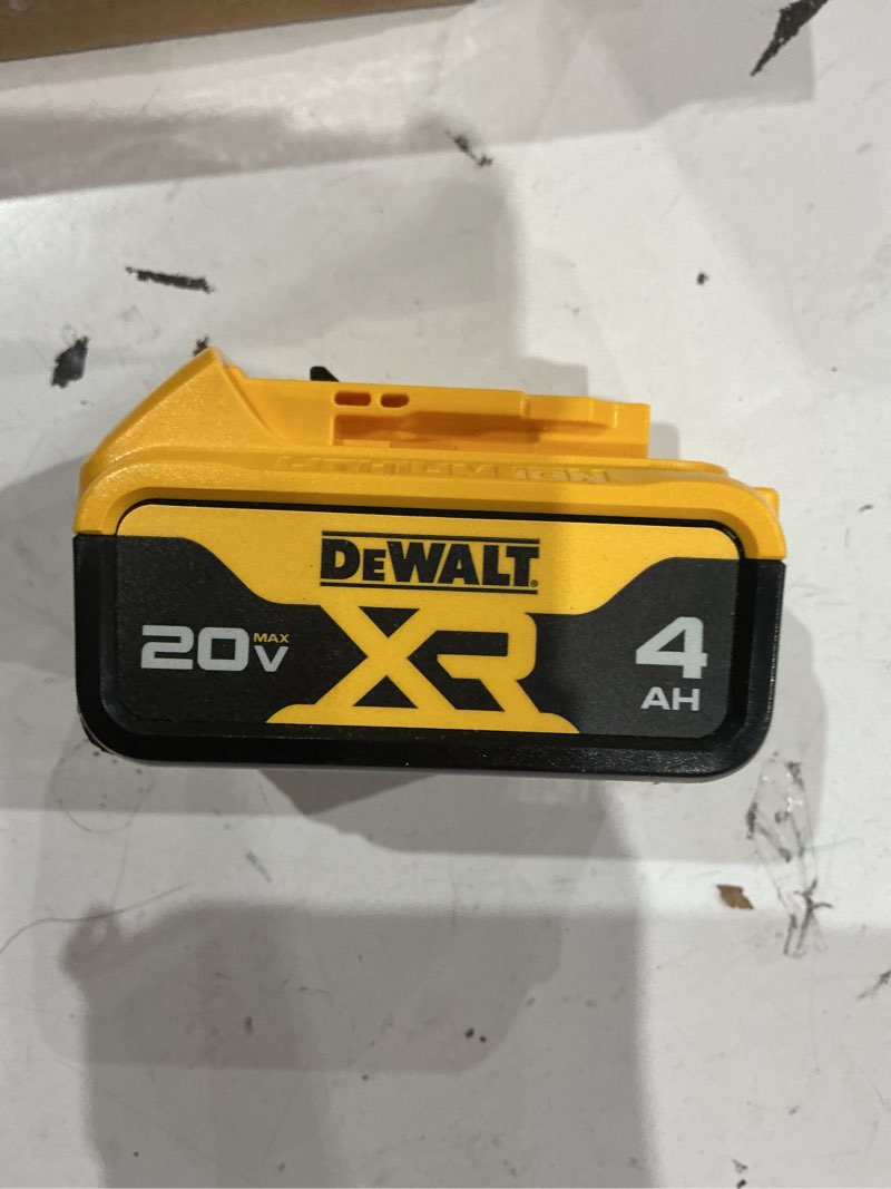 Condition photo showing Good Condition for dewalt® dcb204 xr® premium rechargeable battery pack, 4 ah li-ion battery, for use with dewalt® 20 v power tool
