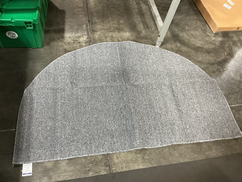 Condition photo showing Good Condition for round 5'x3'4\\\"pewter area rug carpet. 25 oz. face weight. 1/2\\\" thick. polyester. loose and soft frieze.