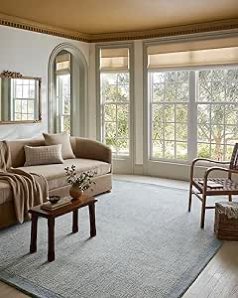 Loloi Magnolia Home by Joanna Gaines Henley Collection HNY-01 Ivory/Blue 2'-3" x 3'-9" Accent Rug