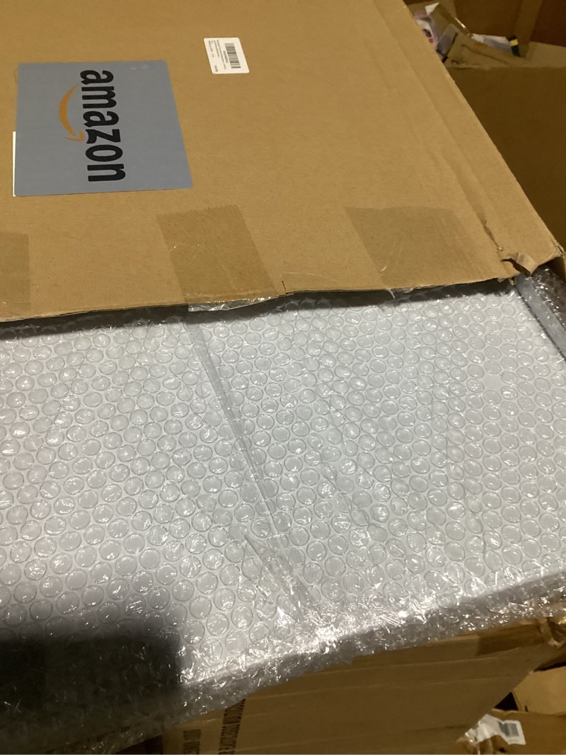 Condition photo showing New/Like New for Commercial Deep Fryer Features a Stainless Steel Inner Lid Measuring 22"L x 15.35"W to Prevent Spills, Making It Suitable for Commercial Kitchens and Fast-food Restaurants