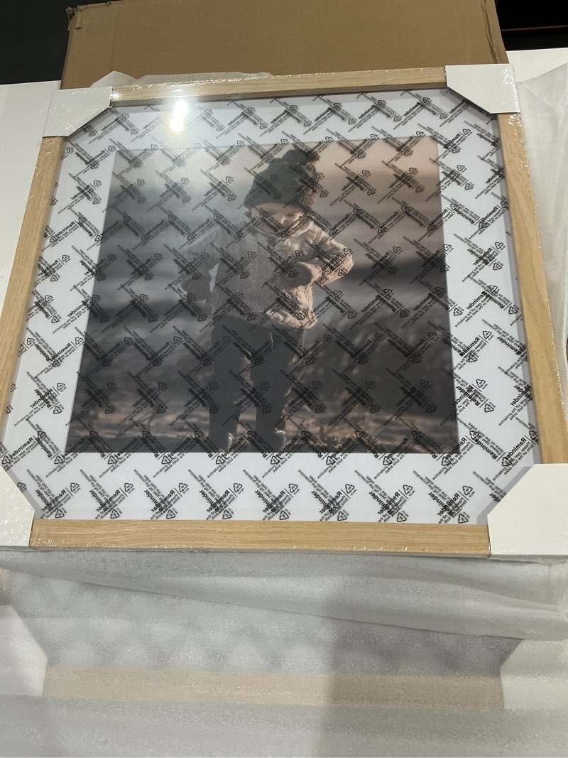 Condition photo showing Good Condition for photo frames natural wood 4 pack natural 16x16