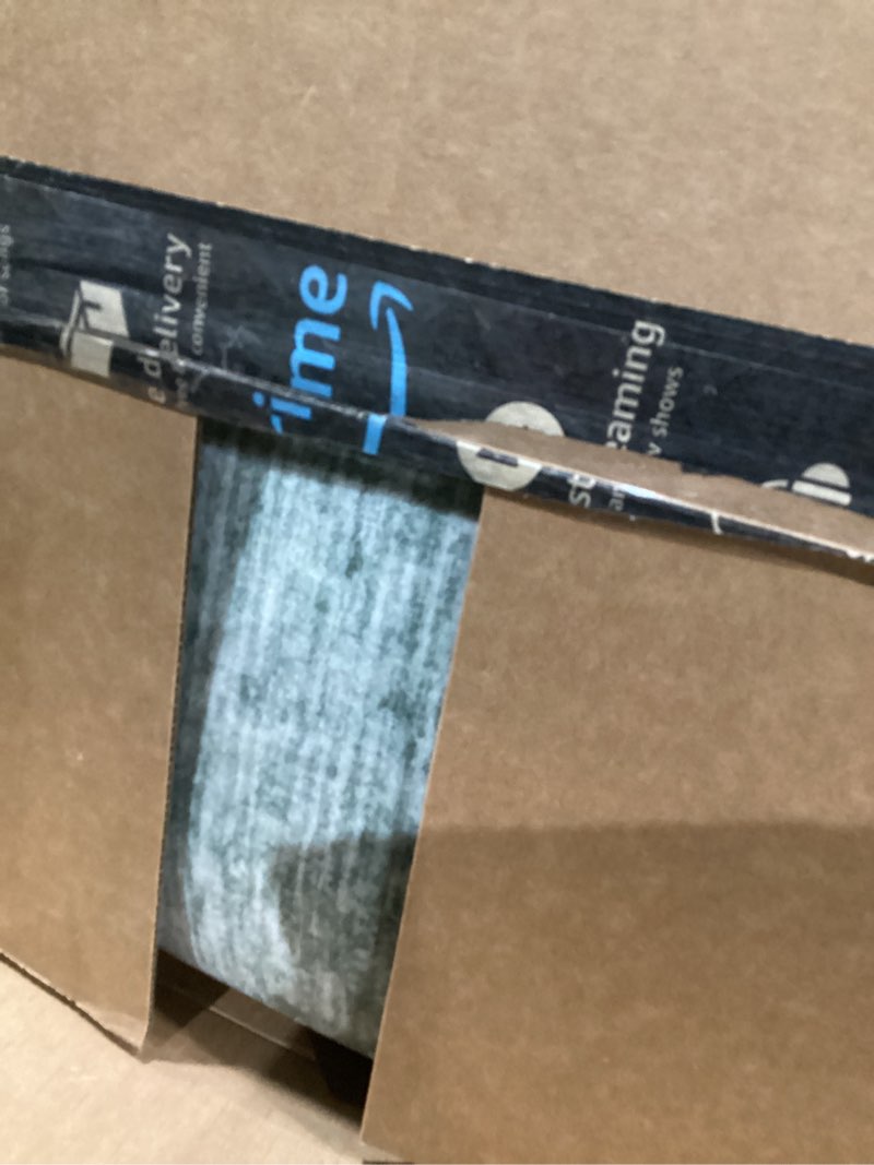 Condition photo showing Good Condition for Washable Hallway Runner Rug 2'5x10 - Long Non-Slip Vintage Bordered Kitchen Runner Rugs for Living Room Bedroom Laundry Room Farmhouse Rug Runners for Hallways (Green,2.5x10) Green 2'6" x 10' (Rectangular)