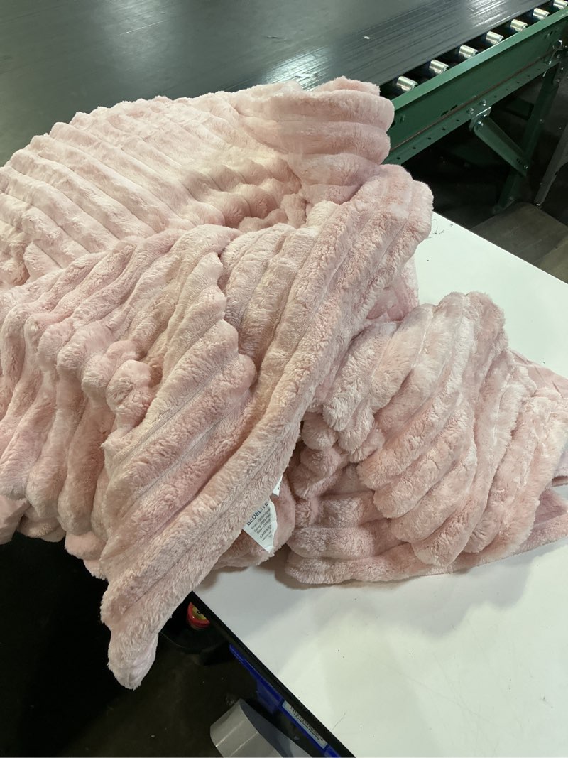 Condition photo showing As Is for Bedsure Fluffy Comforter Set Queen - Super Soft Faux Fur Bed Set Pink, Warm Plush Fleece Winter Bedding, 3 Pieces, 1 Shaggy Fuzzy All Seasons Queen Size Comforter with 2 Pillowcases Queen Pink