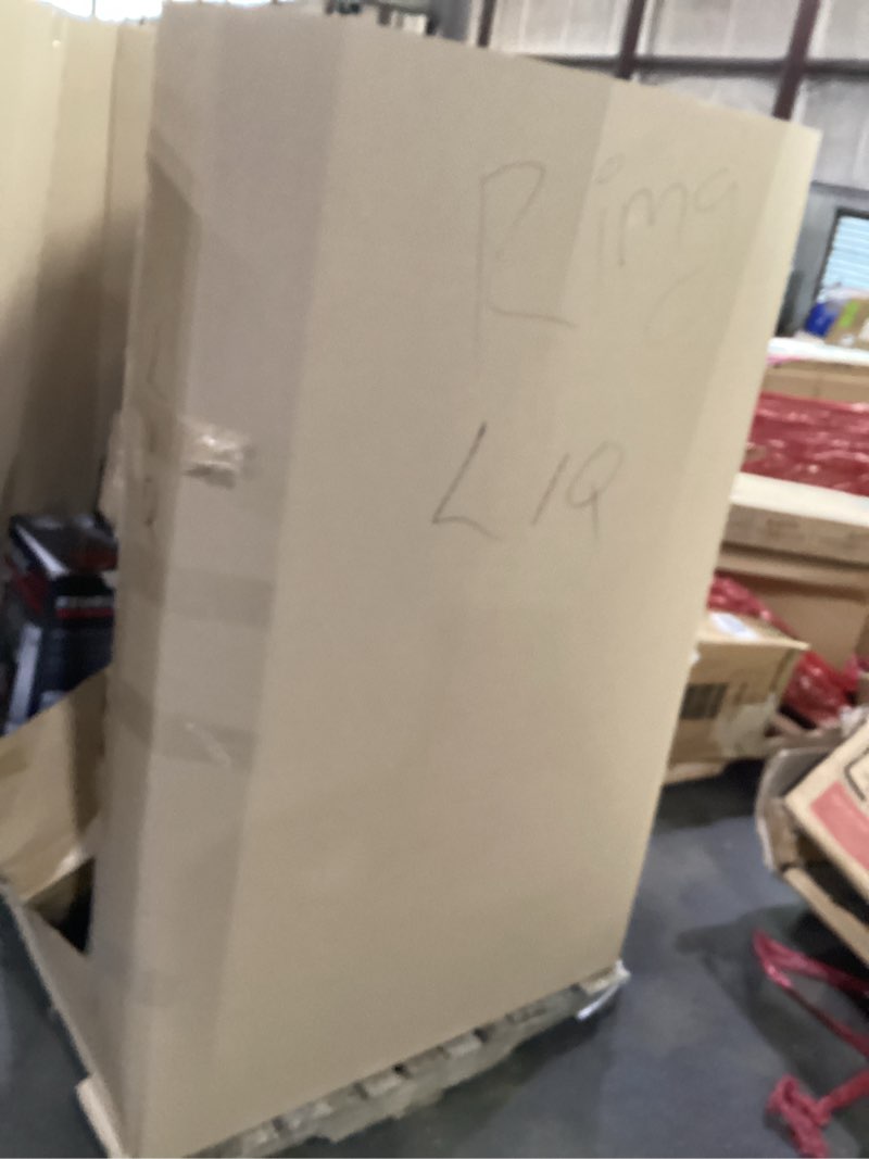 Condition photo showing As Is for pallet lot of  incomplete and damaged items * *small appliances and merchandise