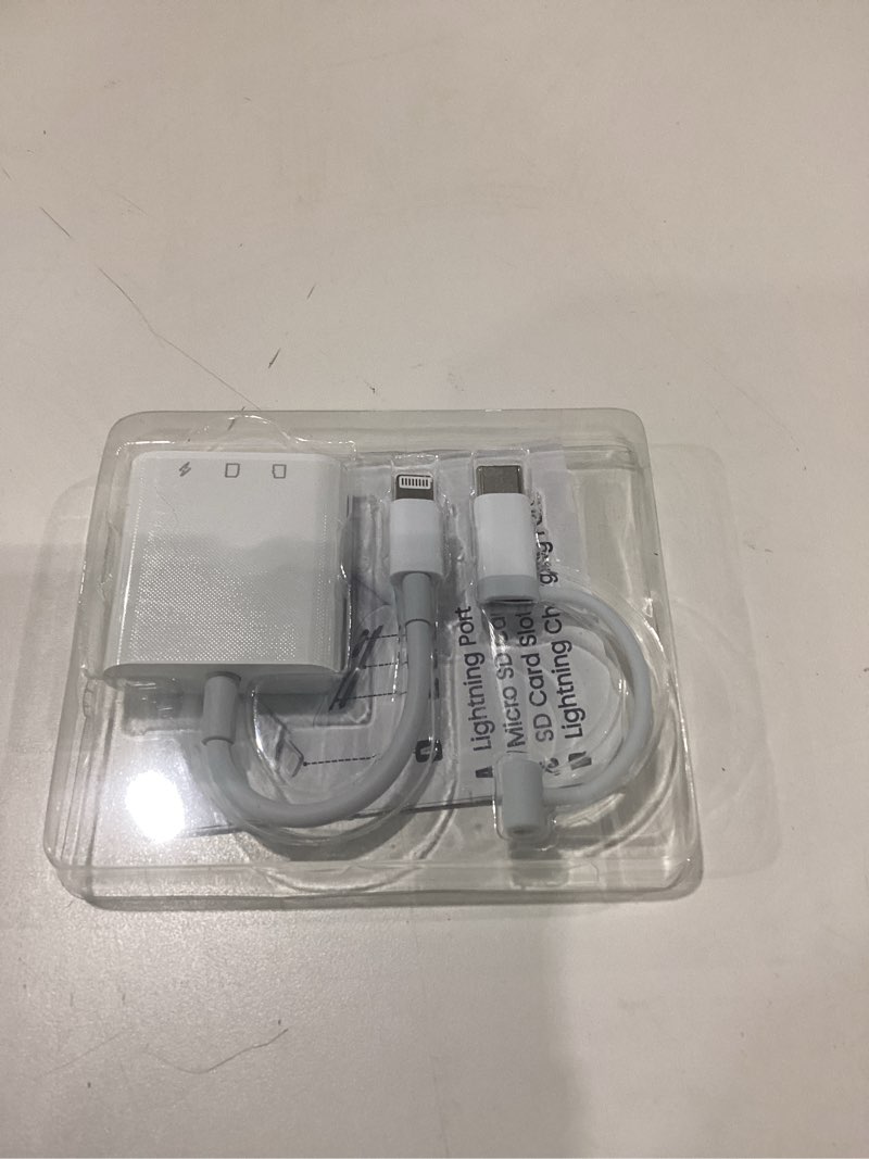 Condition photo showing New/Like New for SD Card Reader for iPhone iPad, Oyuiasle Digital Trail Camera SD Card Viewer with Dual Slot for MicroSD/SD, Lightening&USBC Dual-Connector Memory Card Adapter for Photography, Plug and Play 2 Slots