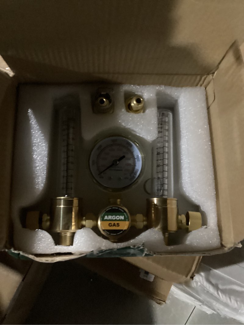 Condition photo showing New/Like New for Dual Output Argon/CO2 Regulater Flowmeter for TIG MIG Welder 60 SFCH - CGA 580 Inlet Connection and 5/8" - 18RH Outlet Fitting