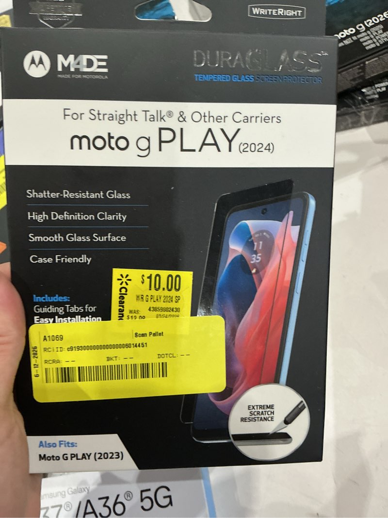 Condition photo showing New/Like New for duraglass tempered glass screen protector for motorola moto g play (2024, 2023)