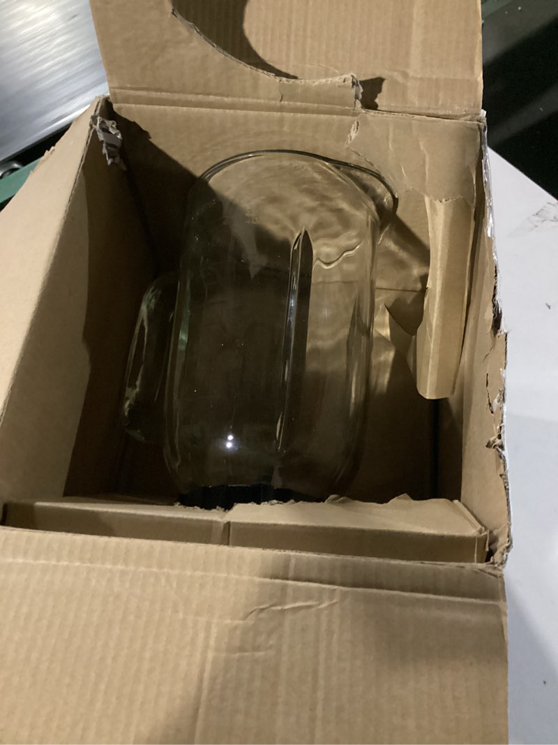 Condition photo showing New/Like New for BLACK+DECKER Countertop Blender with 6-Cup Glass Jar, 10-Speed Settings, Black, BL2010BG