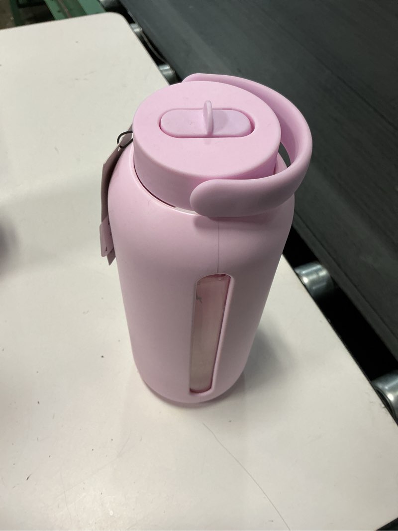 Condition photo showing Good Condition for bink 36 oz. big bottle with flip cap