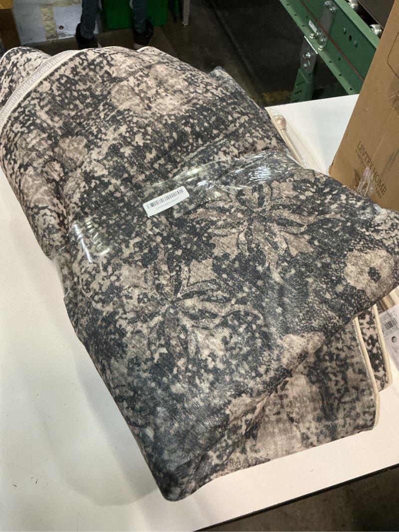 Condition photo showing Good Condition for 8x10 vintage washable area rug for living room,low pile non slip carpet non-shedding large area rug soft indoor stain resistant rug floral print mat for bedroom dining room black black 8' x 10'