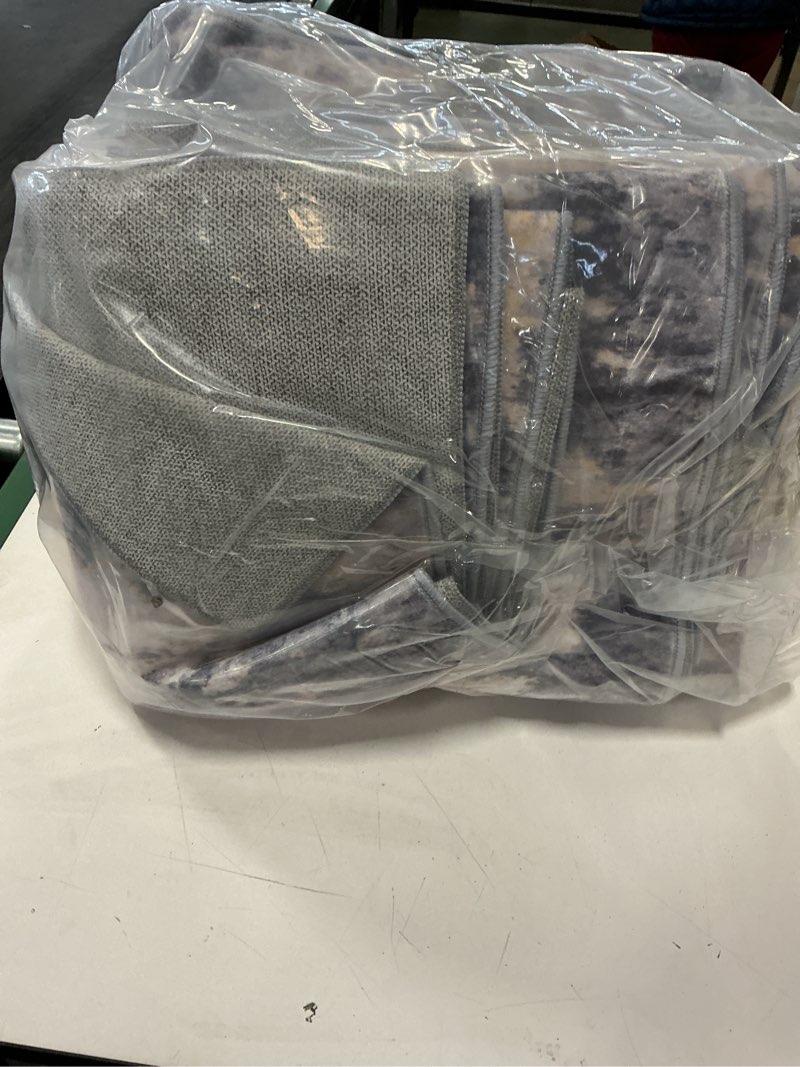 Condition photo showing As Is for 9x12 Area Rugs for Living Room, Non Slip Machine Washable Vintage Rugs, Low Pile Lightweight Large Rug for Bedroom, Dining Room, Home Office Beige Beige 9' x 12' (Rectangular)( similar)